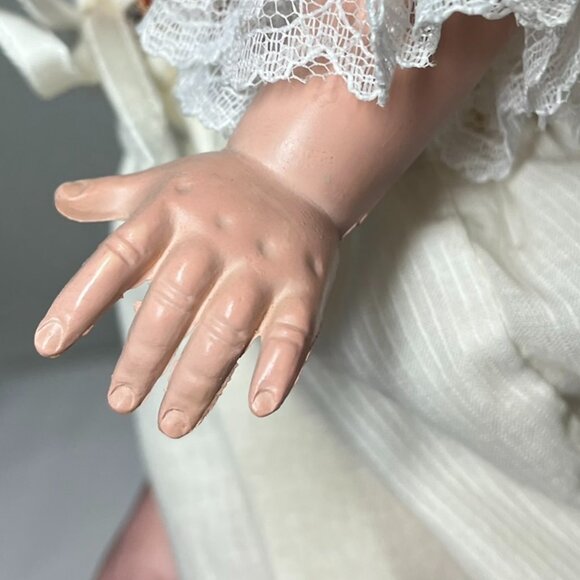 Vintage 1950s Walker Doll with Sleepy Eyes Reddish Hair Green Eyes Teeth Tongue - Picture 12 of 13